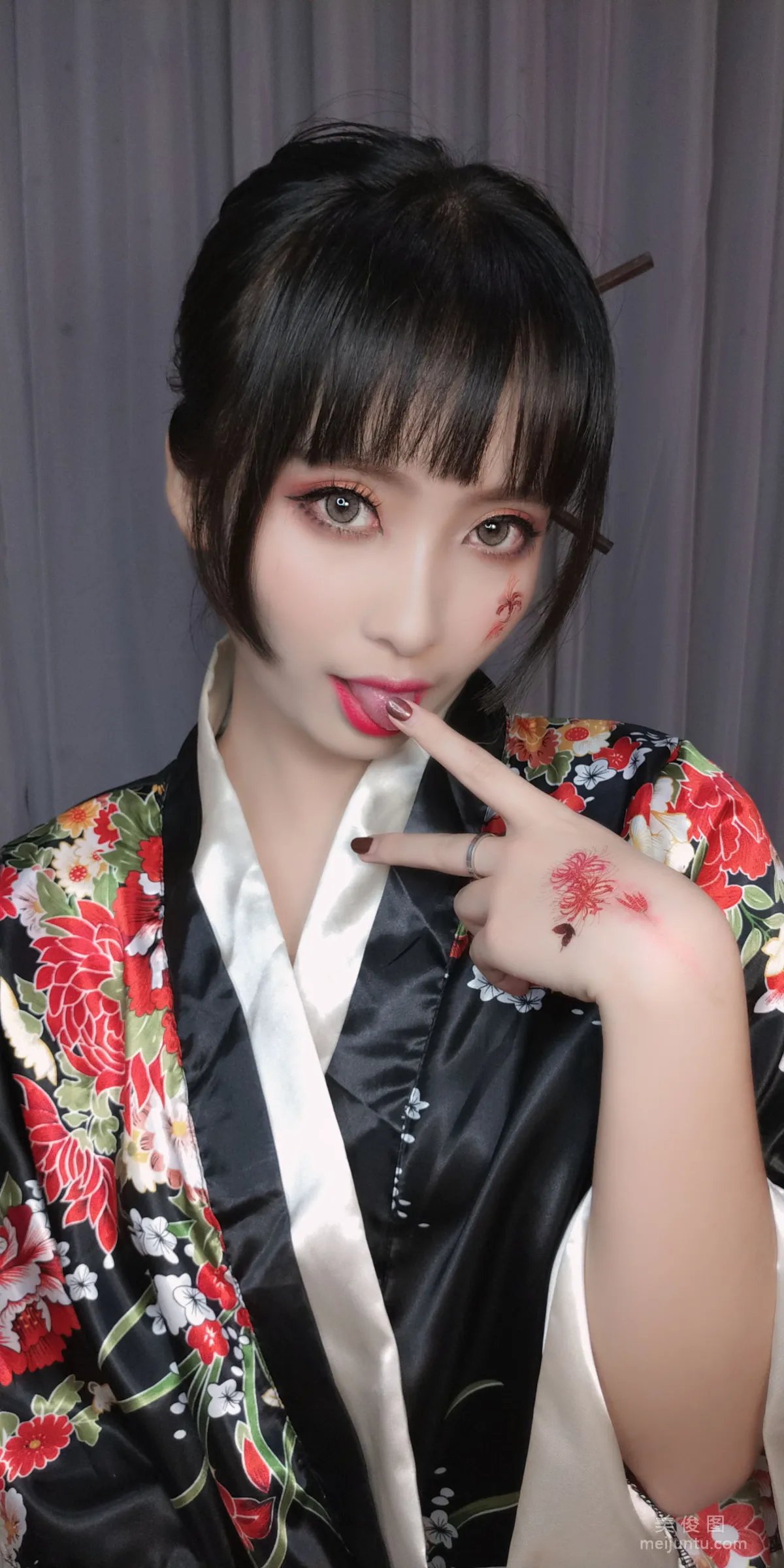 Luoli LoLiSAMA: Web Idols photo 21
