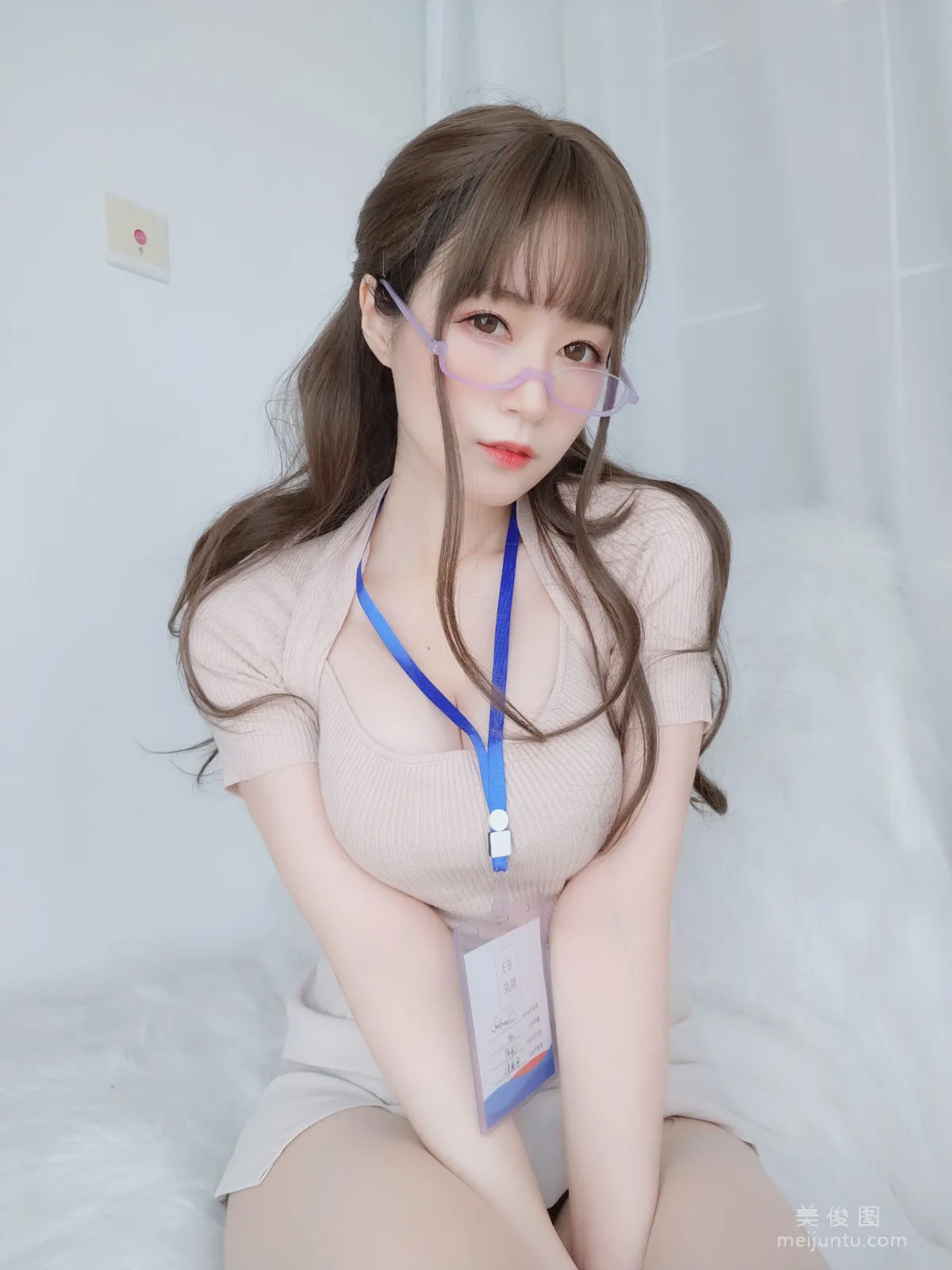 Baiyin 81: Web Idols photo 13