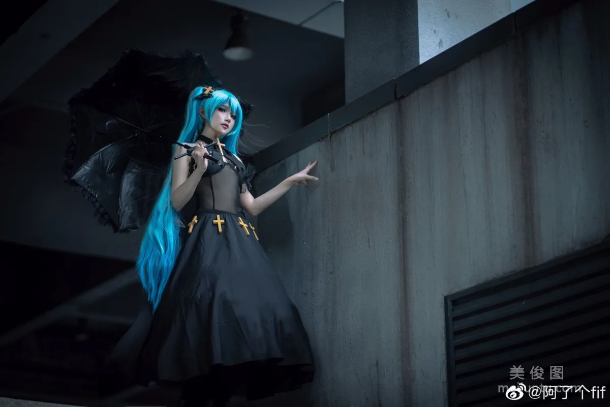 [COS福利] 动漫博主阿了个fifi - 初音2