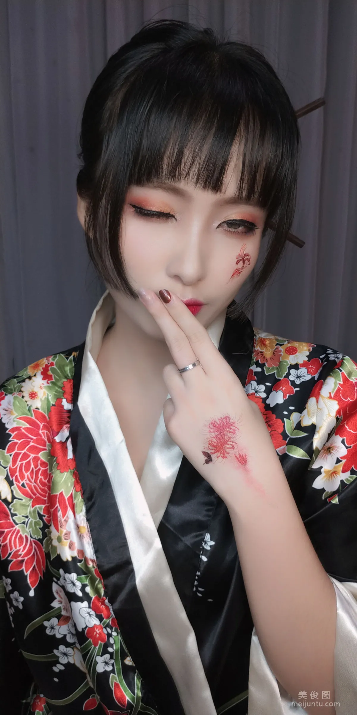 Luoli LoLiSAMA: Web Idols photo 22