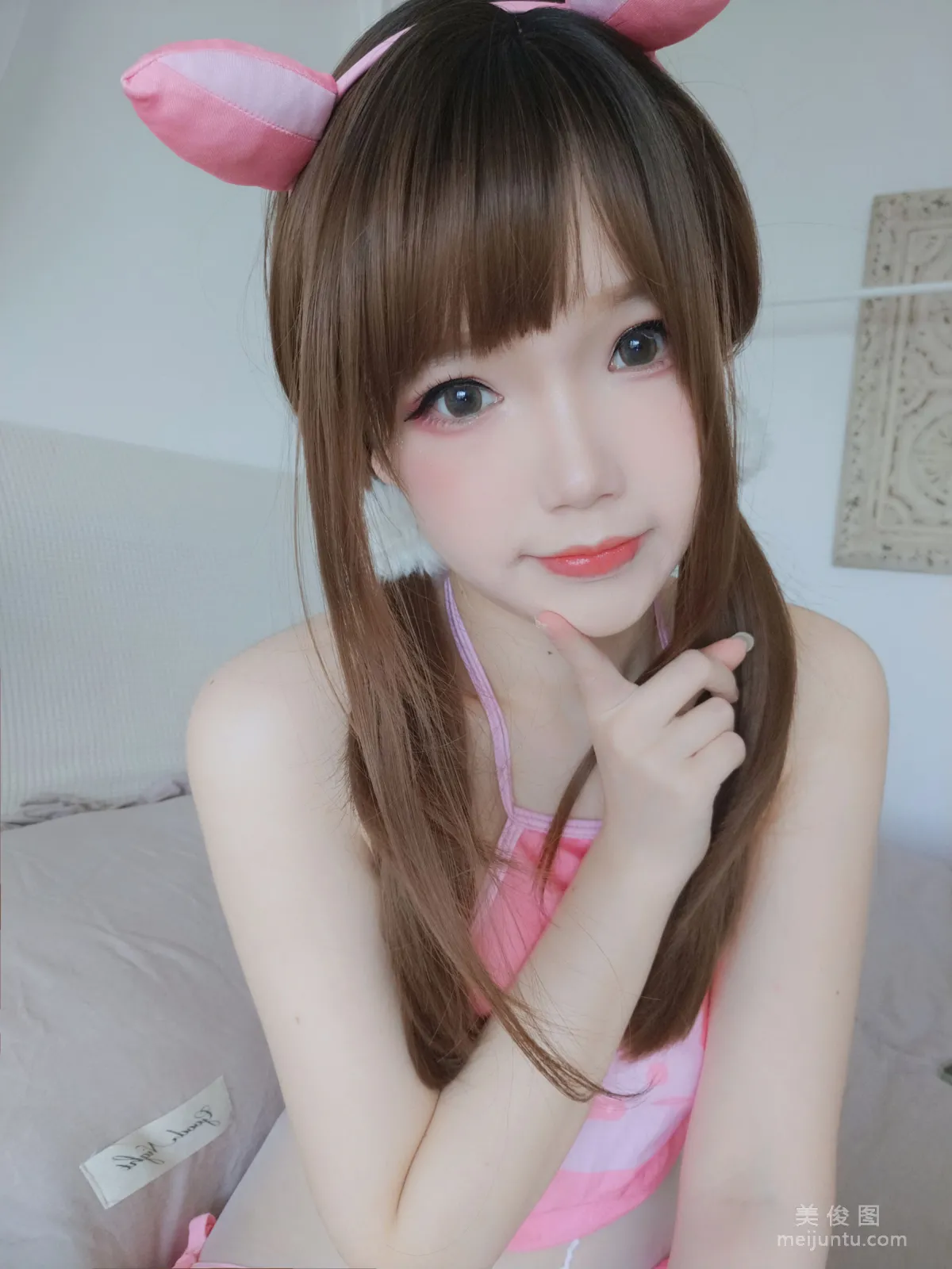 [Cosplay Bonus] Anime Blogger Xueqing Astra - Story of Seasons Piglet photo 44
