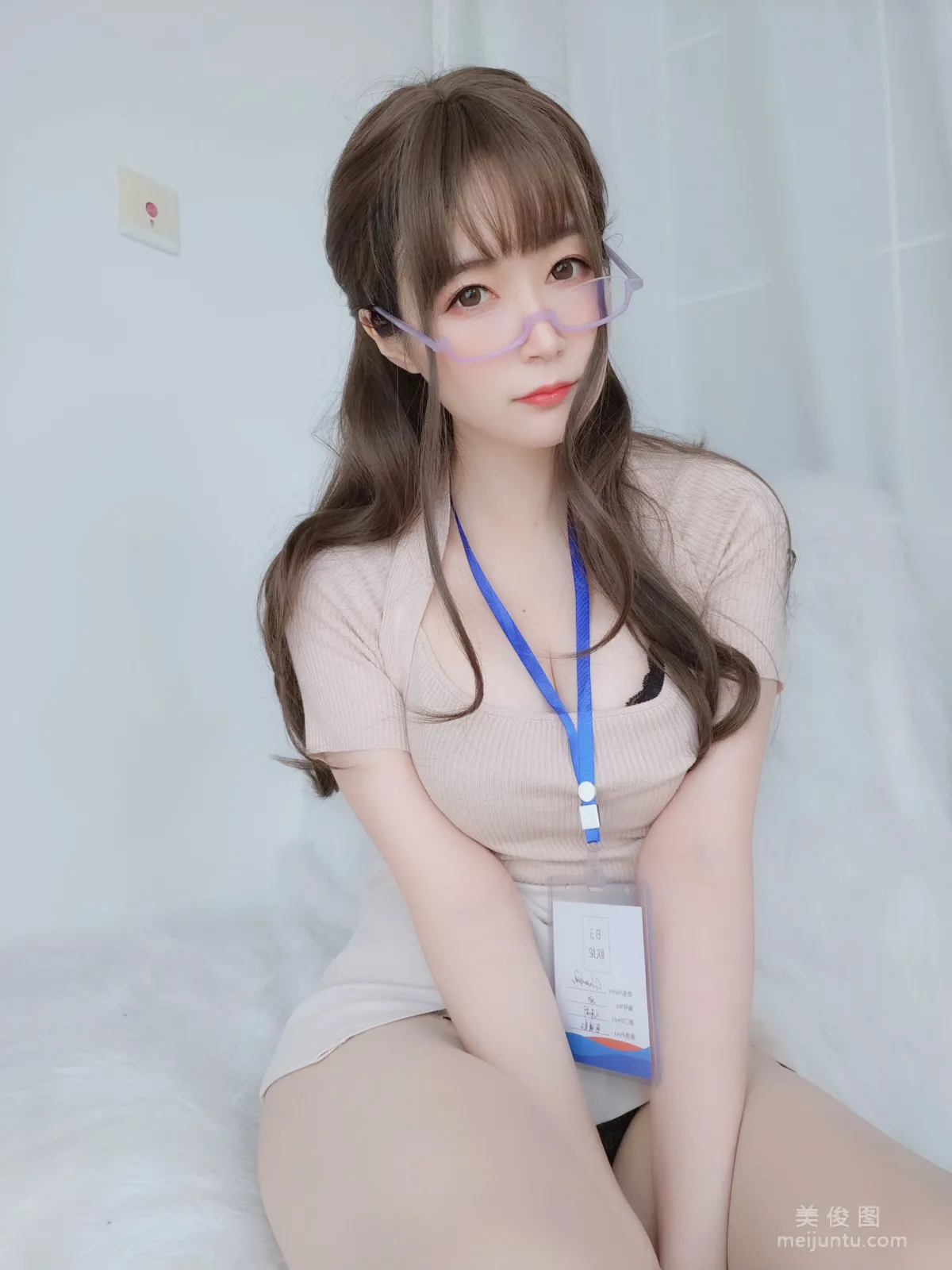Baiyin 81: Web Idols photo 24