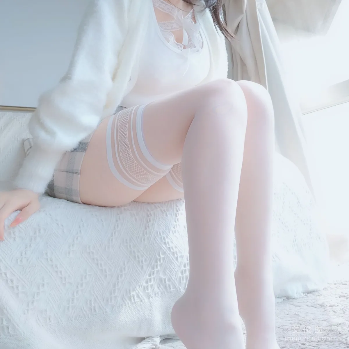 Baiyin 81: Web Idols photo 6