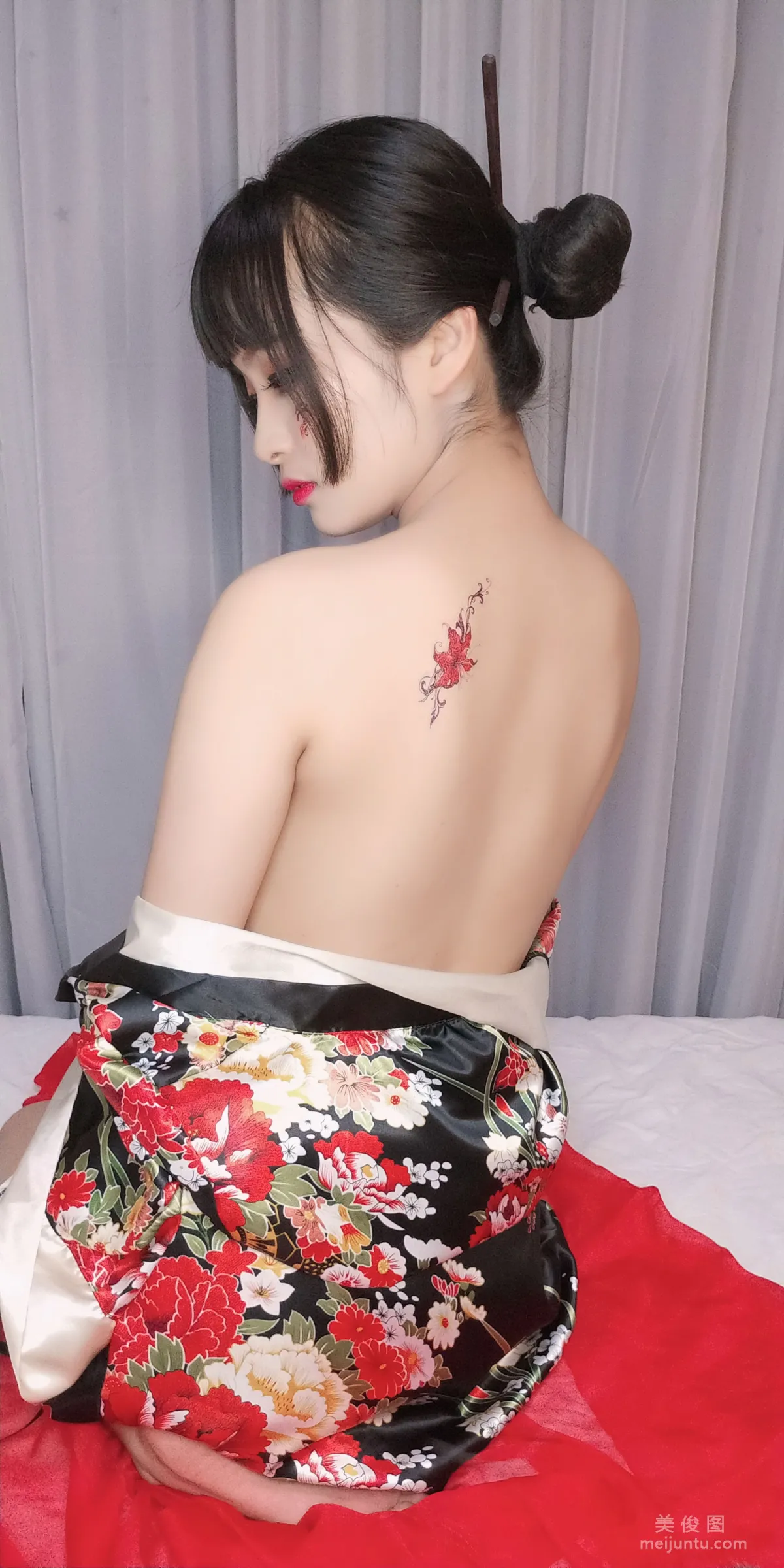 Luoli LoLiSAMA: Web Idols photo 9
