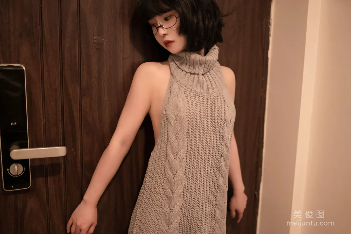 Yun Zai: Web Idols photo 32
