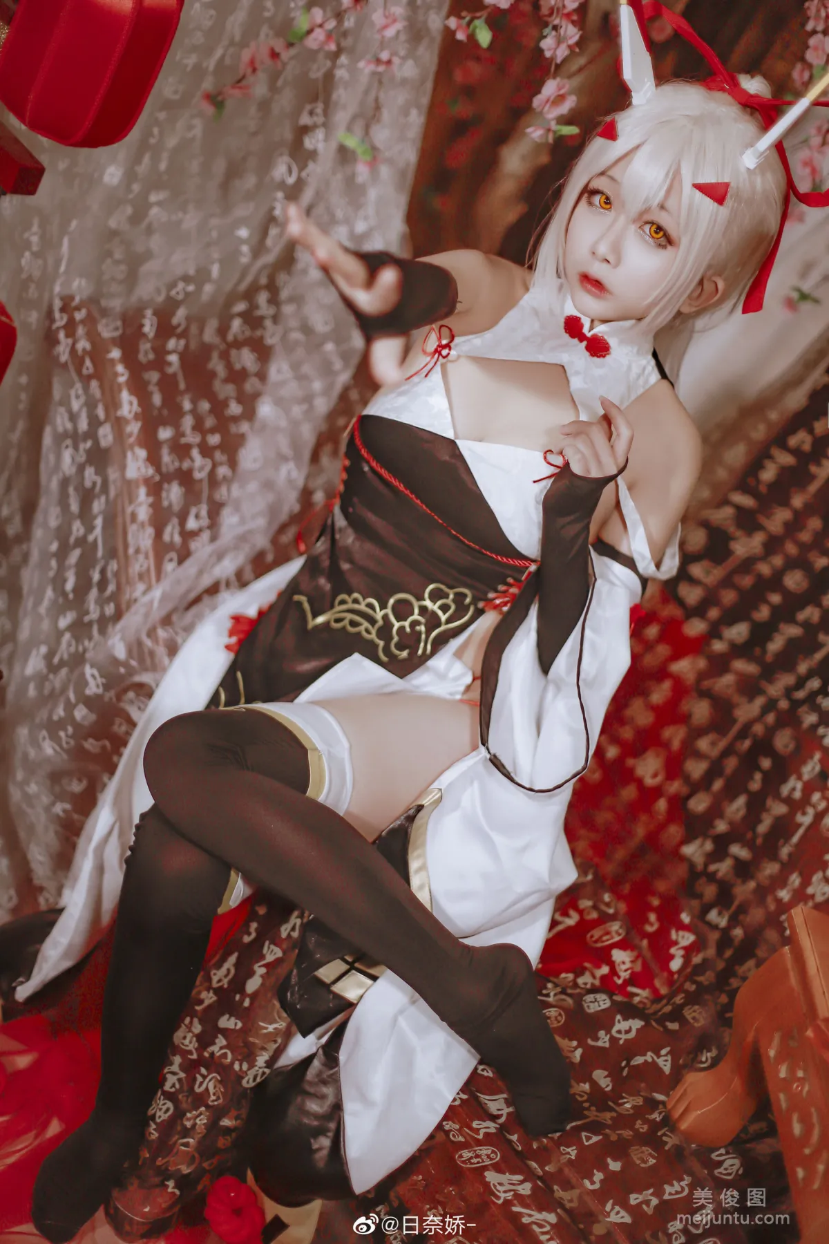 Ri Naijiao - Ling Bo New Year Qipao Photo Set photo 8