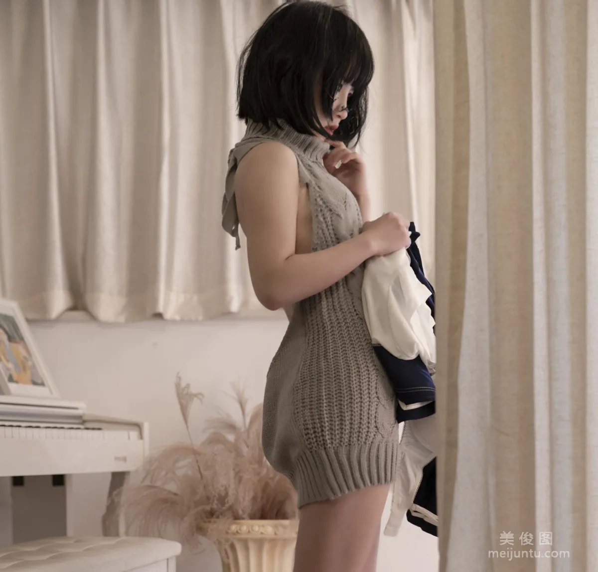 Yun Zai: Web Idols photo 8