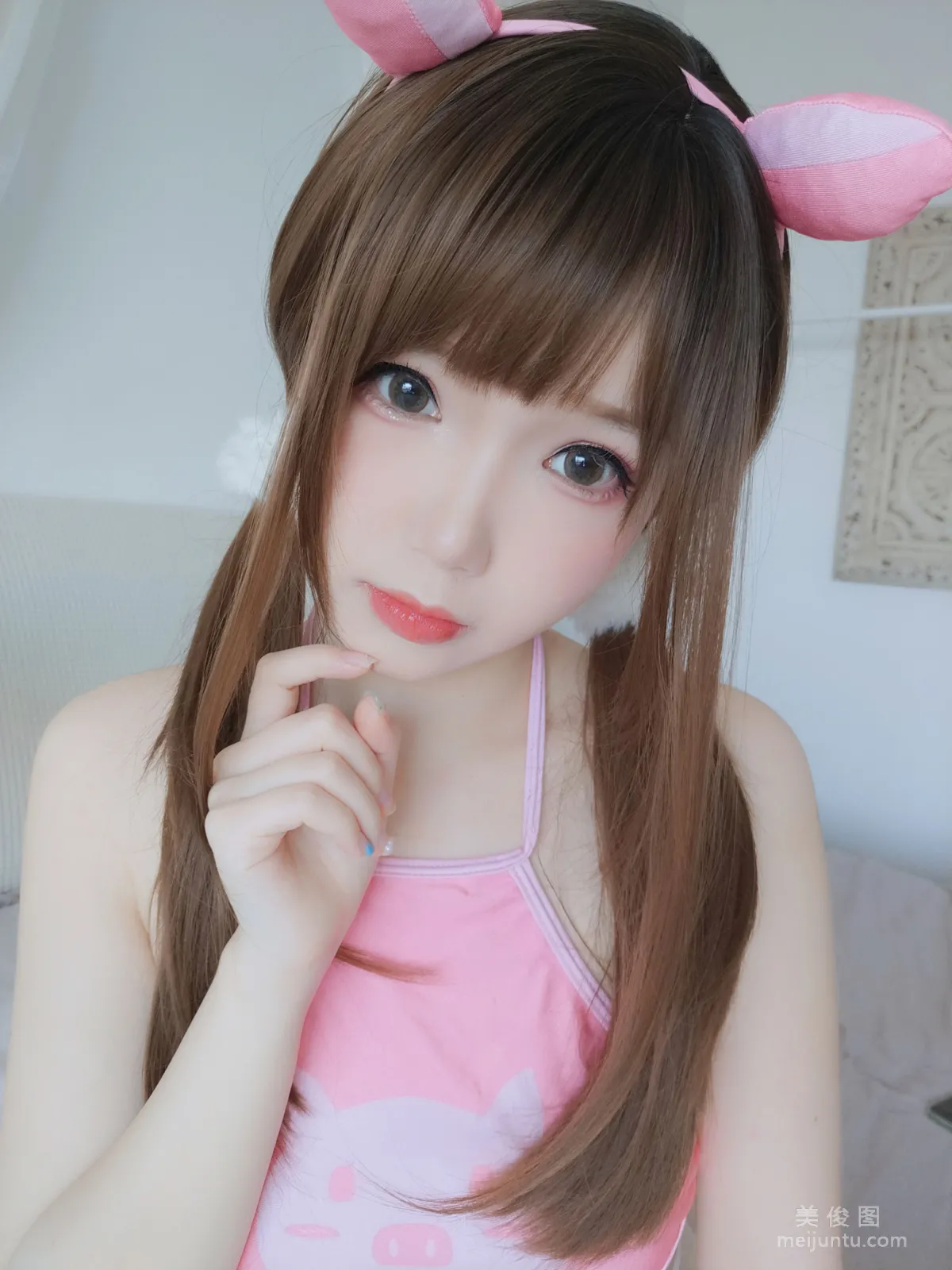 [Cosplay Bonus] Anime Blogger Xueqing Astra - Story of Seasons Piglet photo 45