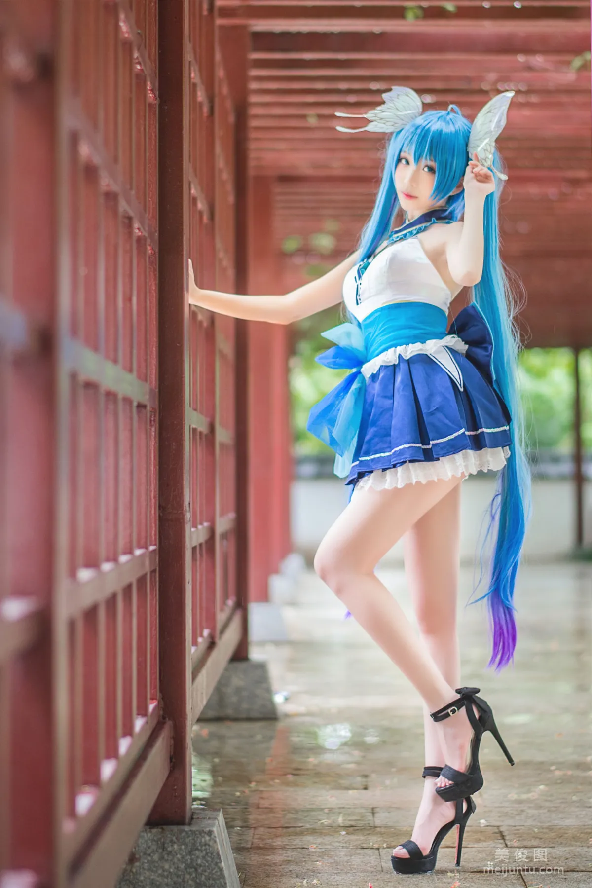 Qingqingzi Js: Web Idols photo 2