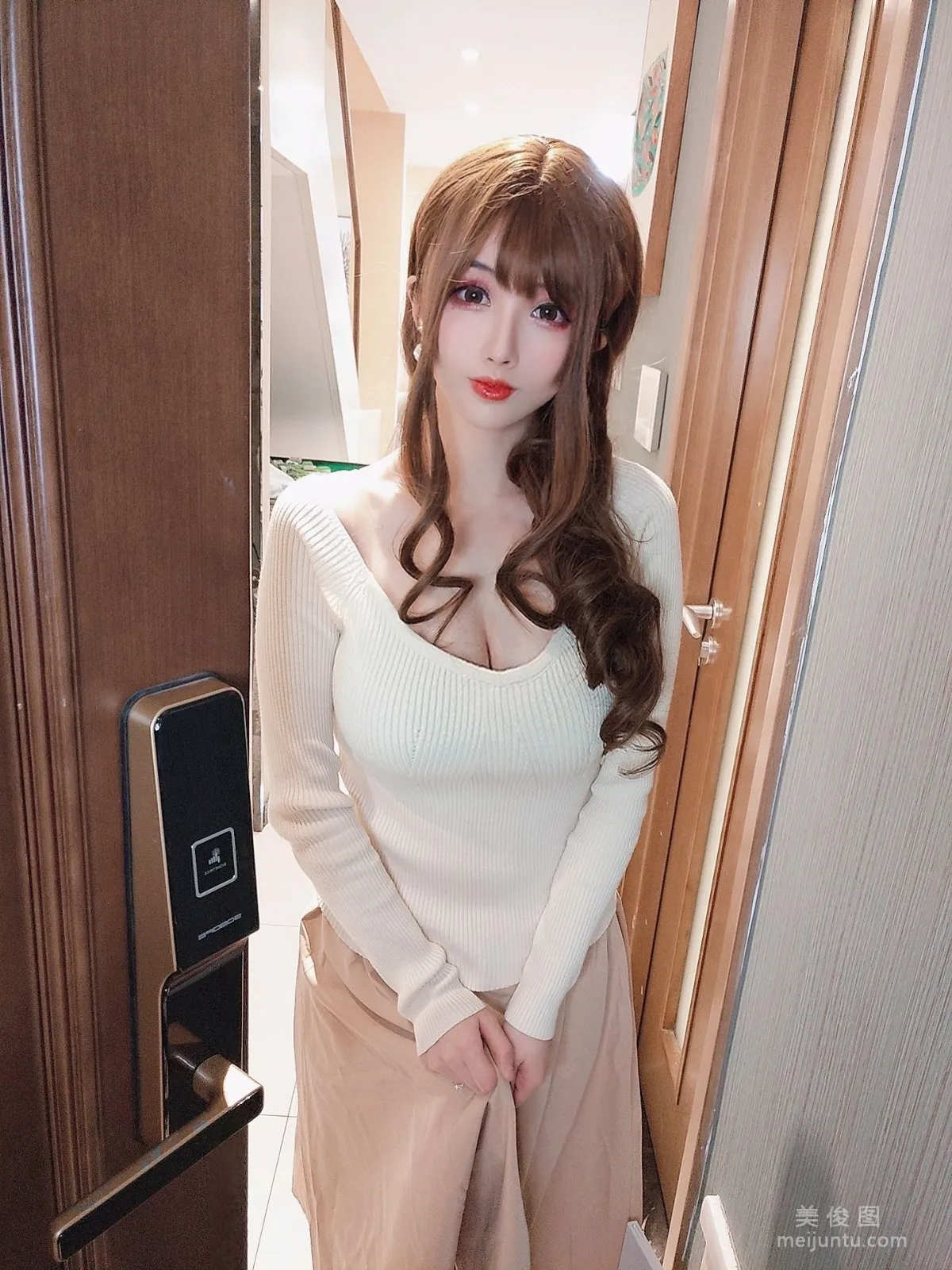 COS Welfare rioko Liang Liangzi, Cuckolding Photo Set photo 6