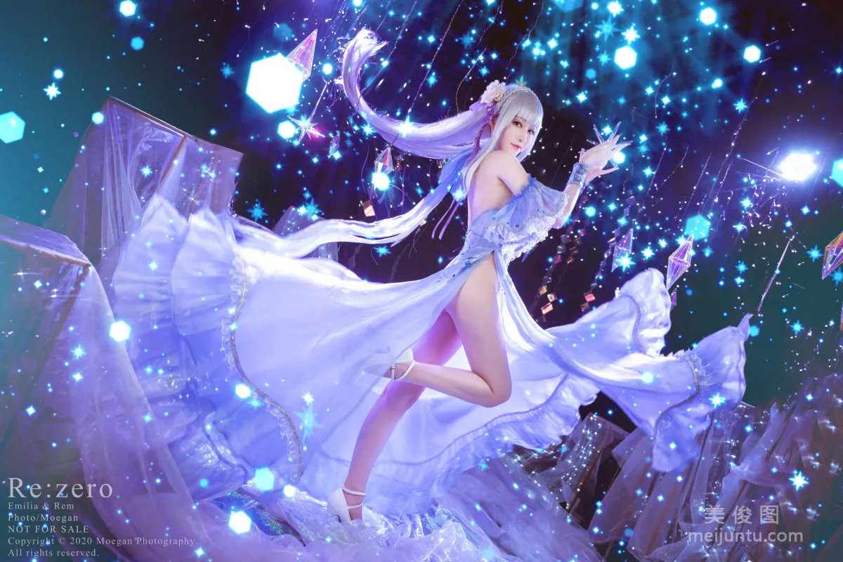 Miyana Miya & Zi Yue Tao, Crystal Dress Photo Set photo 7