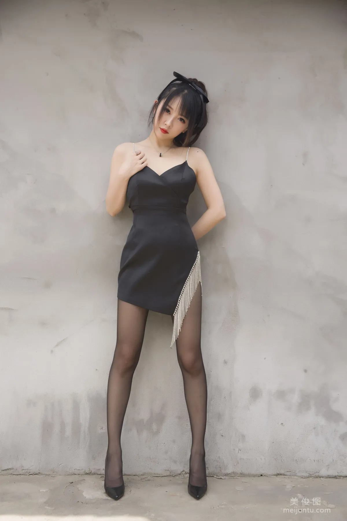 [COS福利] 斗鱼主播小女巫露娜 - 黑色流苏5