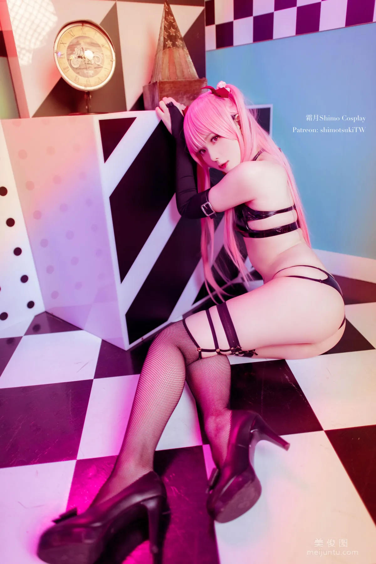 Weibo Girl Shuangyue shimo - Lingerie Photo Set photo 7