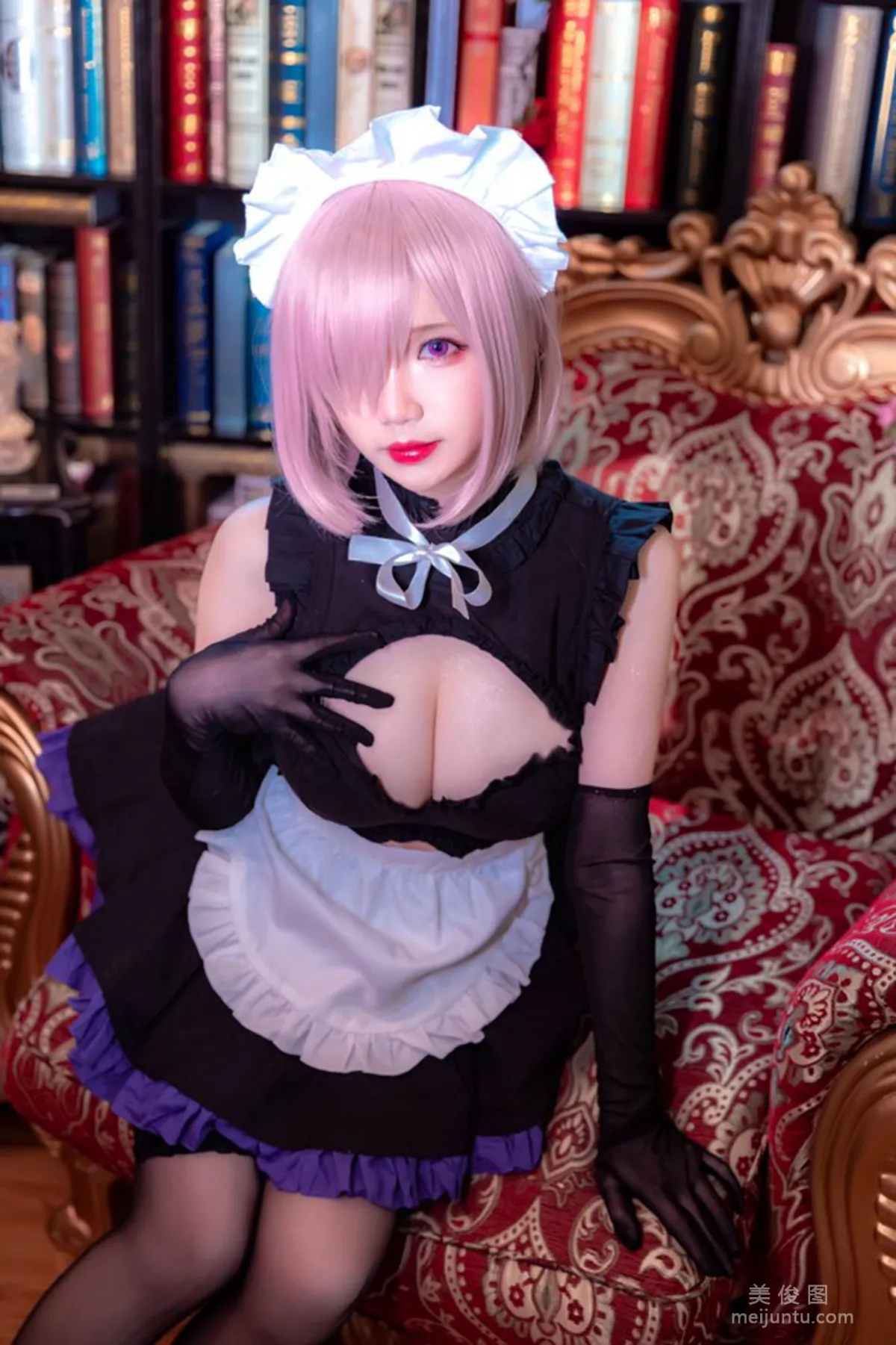Anime Blogger Xueqing Astra - FGO Photo Set photo 13