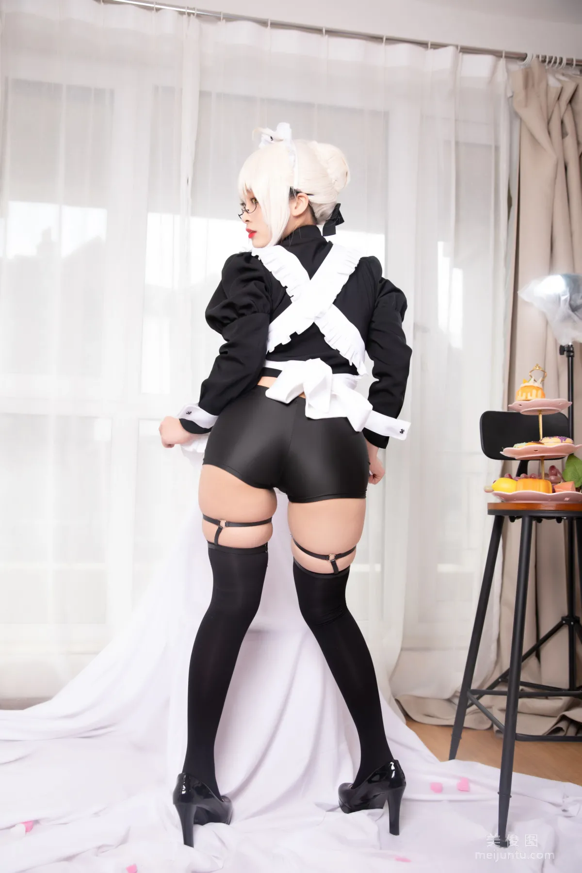 [COS福利] 洛璃LoLiSAMA - BX女仆23