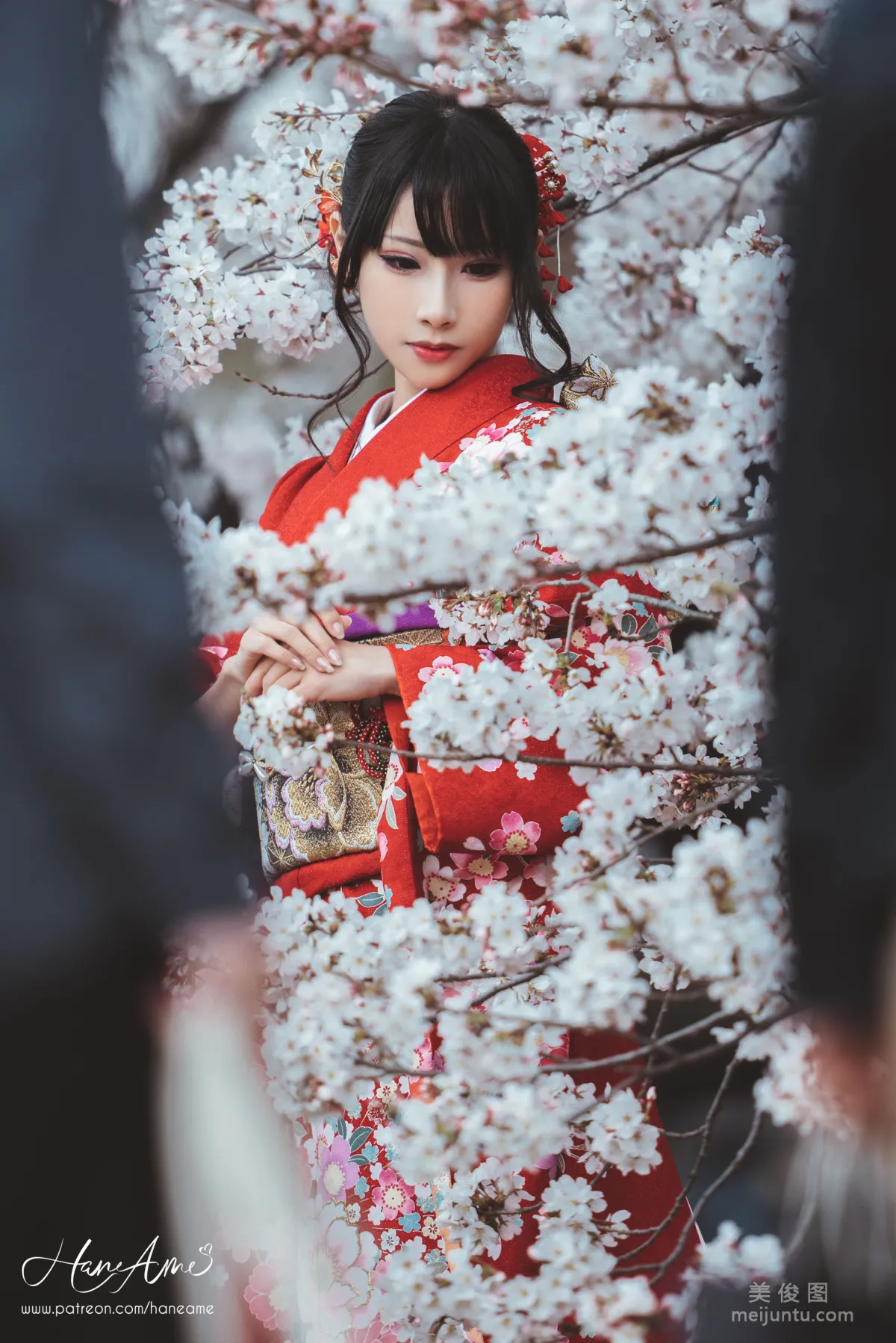 [COS Benefits] Hane Ame Yubo - Crimson Kimono Photo Set photo 10