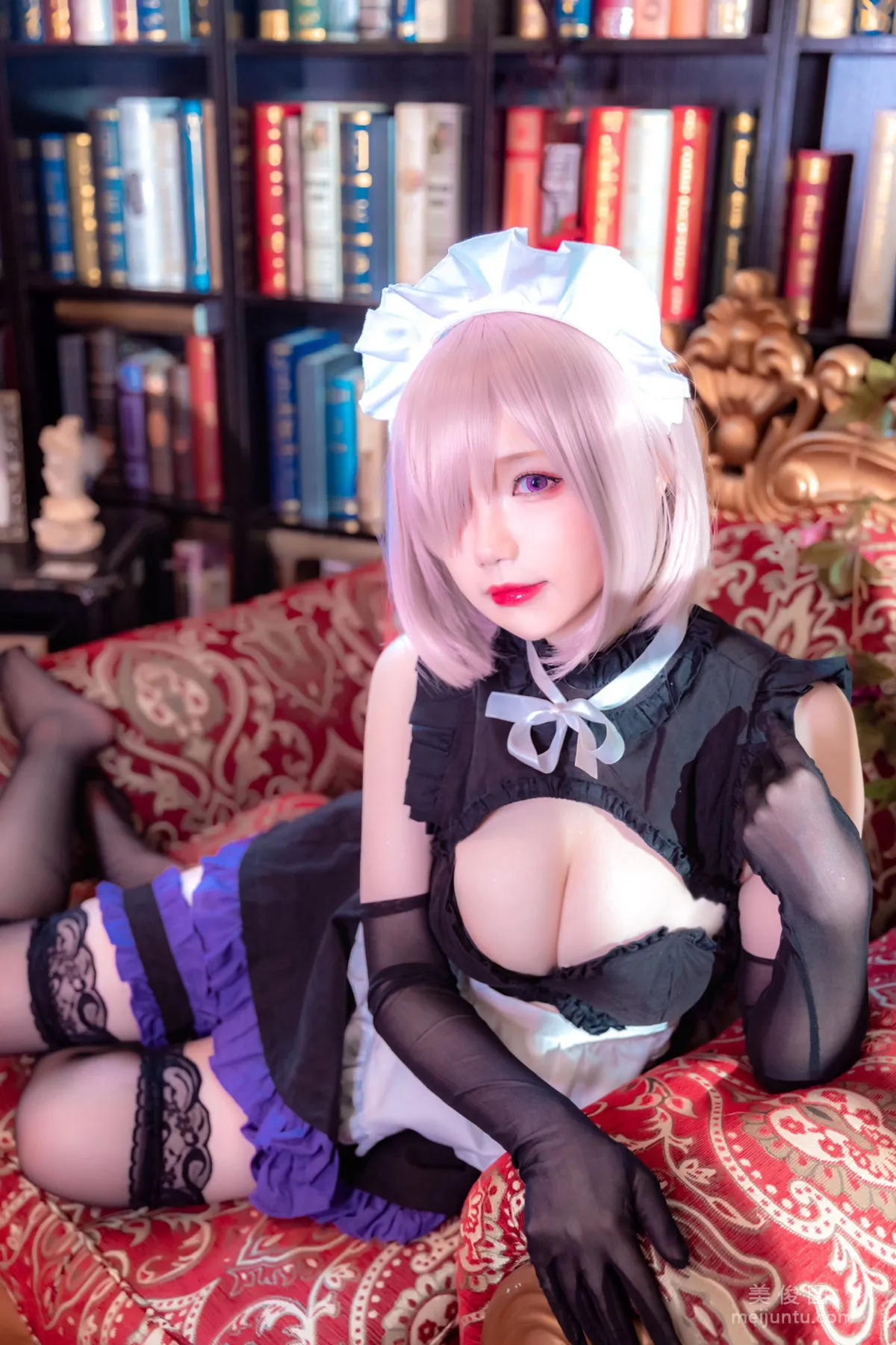 Anime Blogger Xueqing Astra - FGO Photo Set photo 12