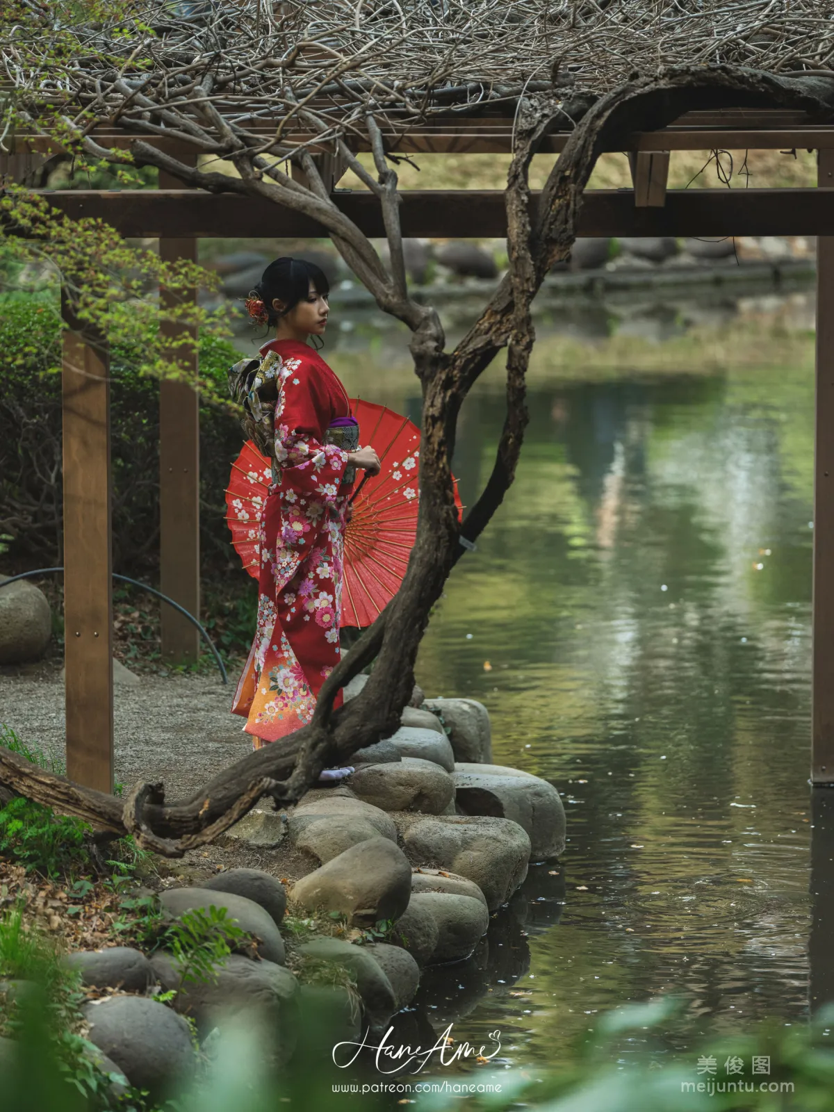 [COS Benefits] Hane Ame Yubo - Crimson Kimono Photo Set photo 27