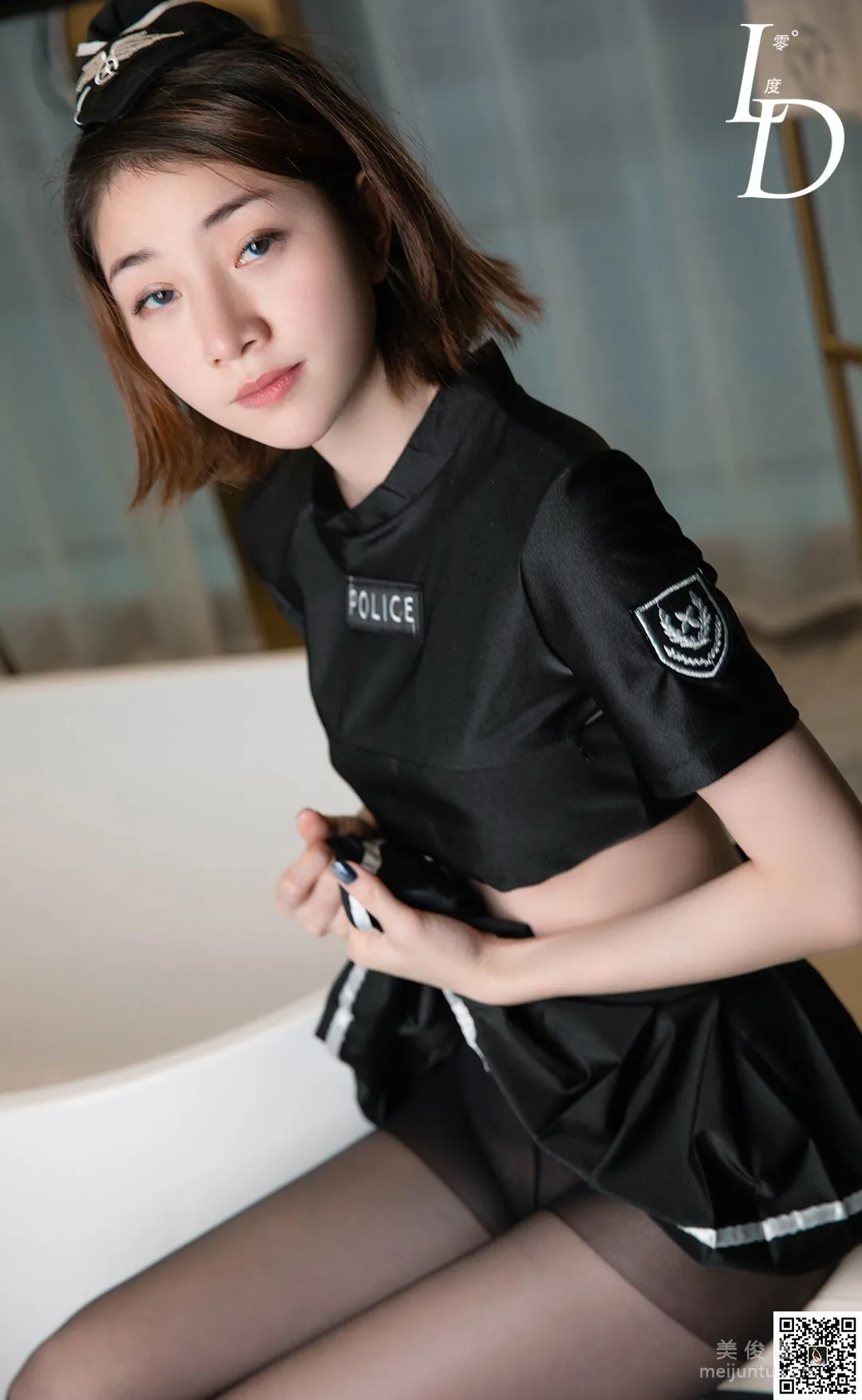 [LD] NO.051 Tang Tang Black Stockings Photo Set photo 39
