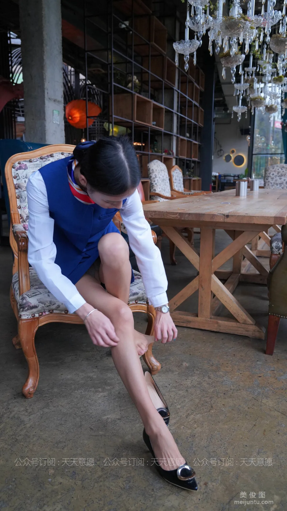 [IESS异思趣向] 丝享家 766 小六《蓝色套装展示》 丝袜美腿写真34
