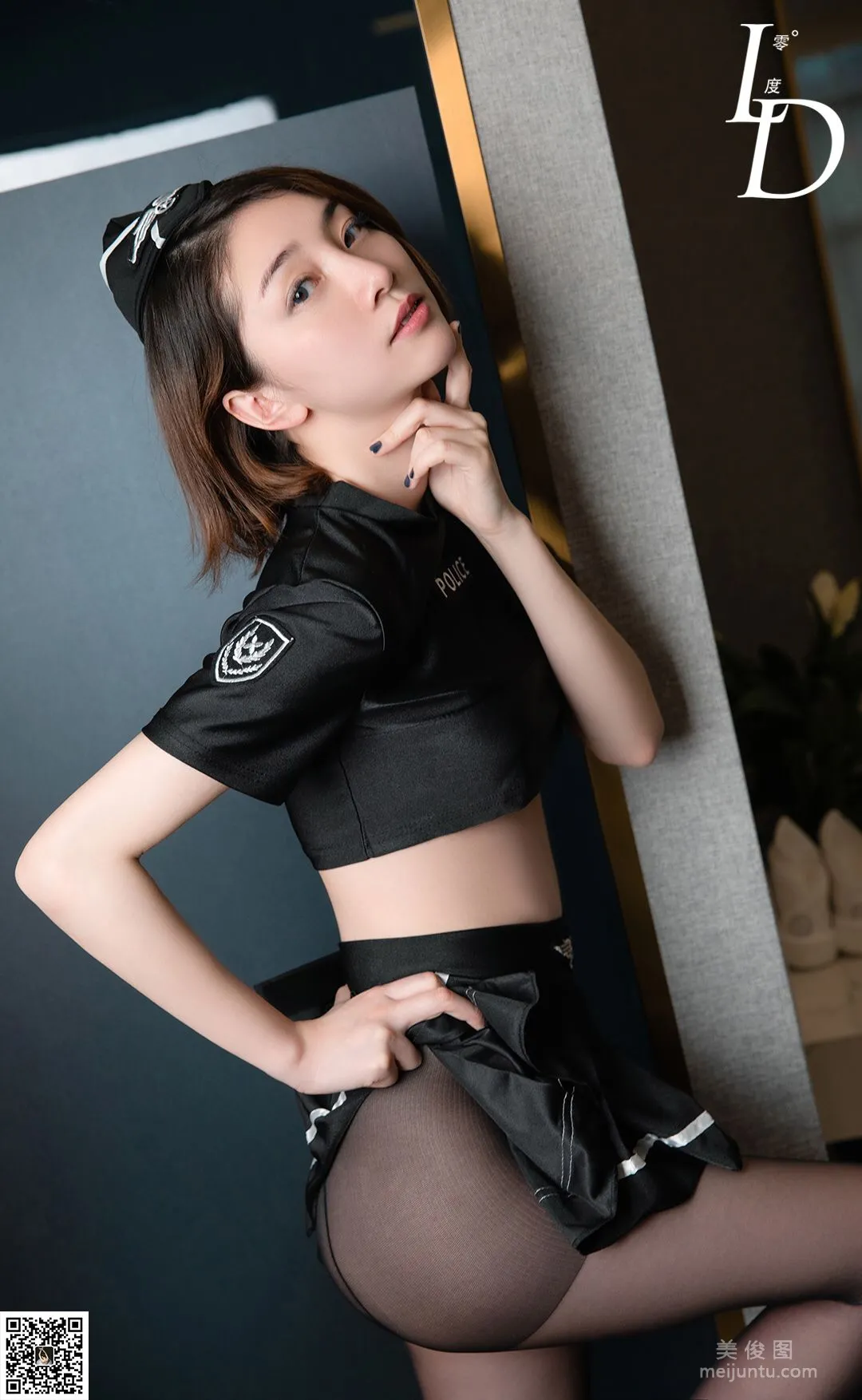 [LD] NO.051 Tang Tang Black Stockings Photo Set photo 43
