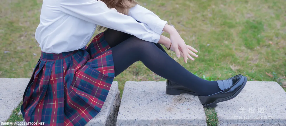 [喵糖映畫] VOL.388 戶外制服 寫真套圖 19