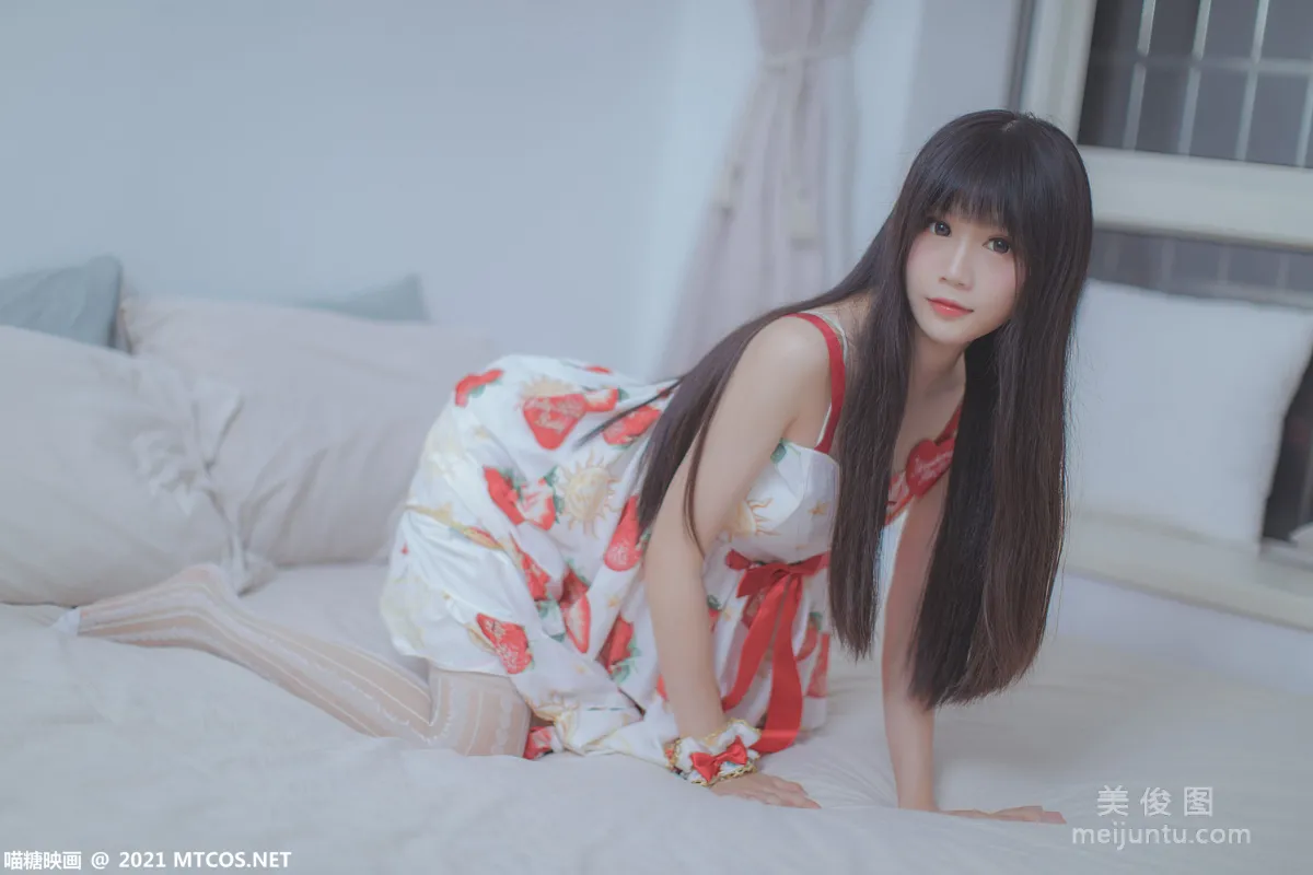 [喵糖映畫] VOL.407 草莓小裙子 寫真套圖 14