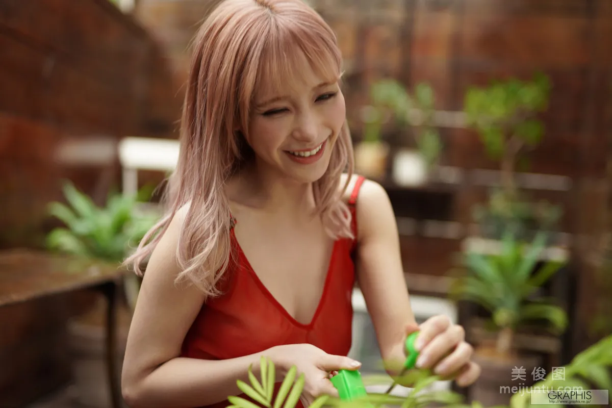 [Graphis] Special - Kana Momonogi - Change! photo 57