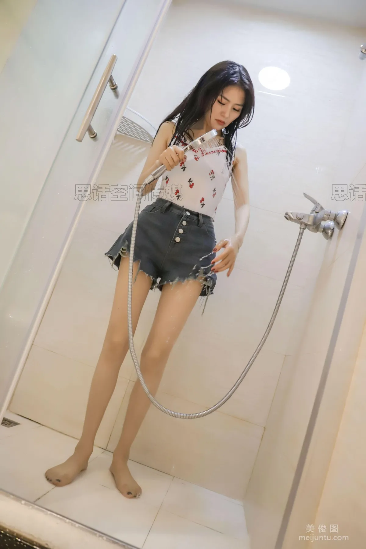 [SiHua] SJ011 Xiao Die - Wet Bubble Girl photo 40