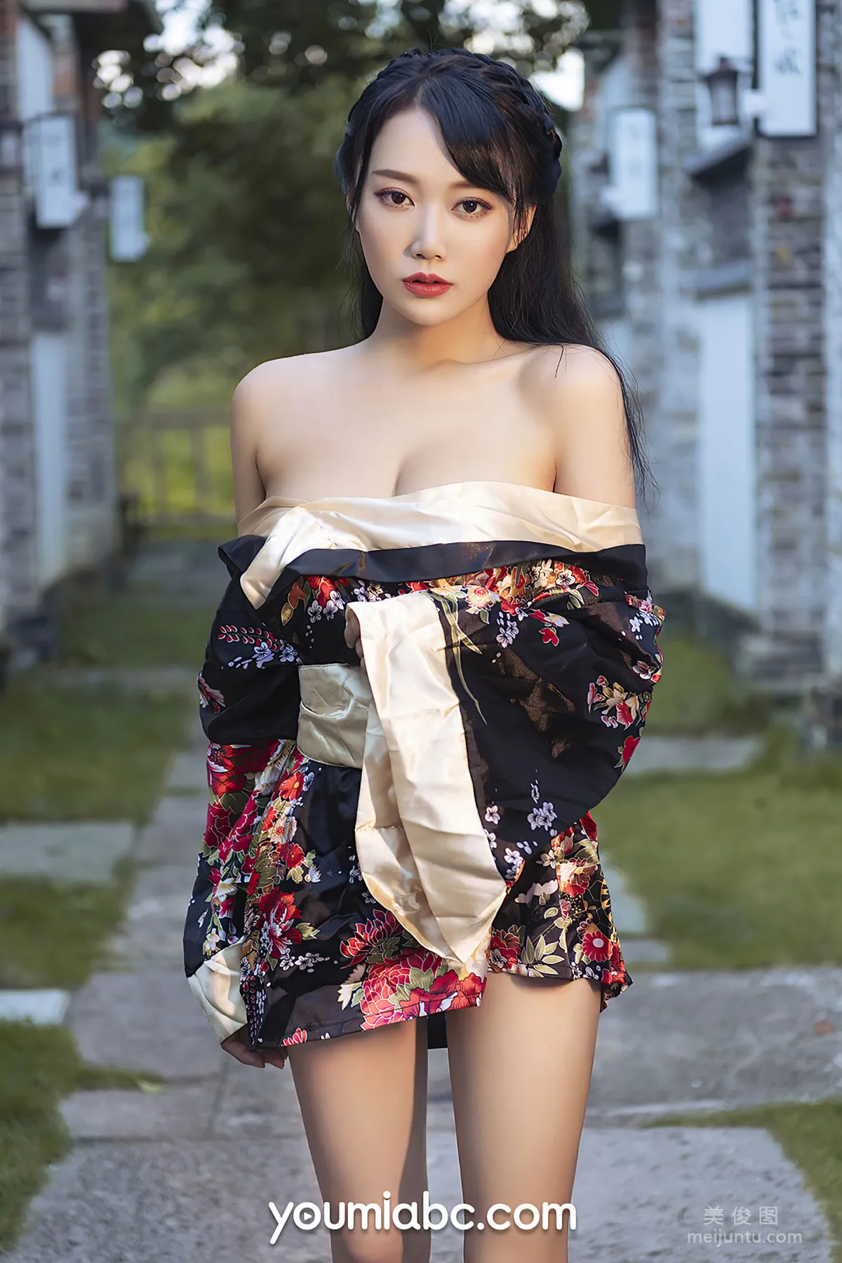 [尤蜜YouMiabc] 何嘉穎 - 和風煦女 2