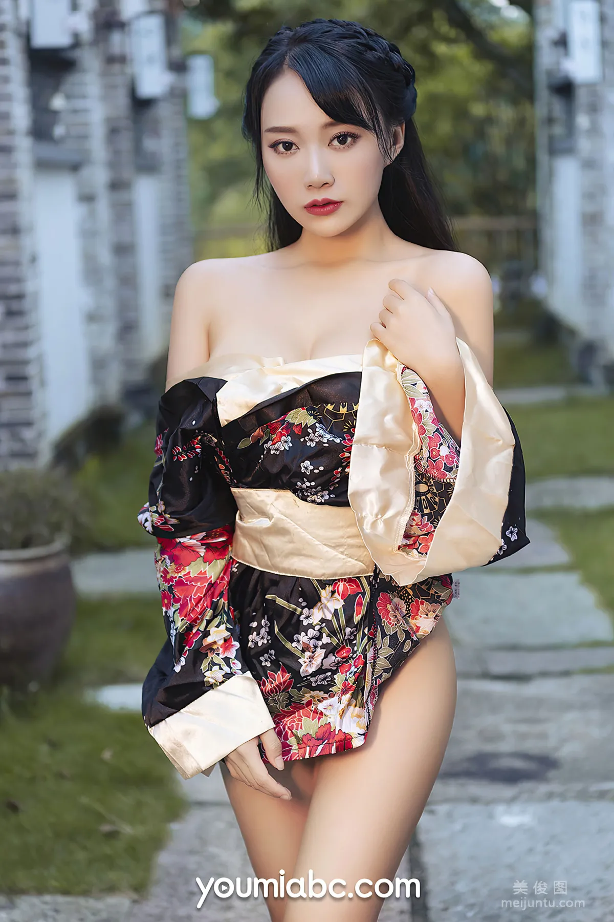 [尤蜜YouMiabc] 何嘉颖 - 和风煦女11