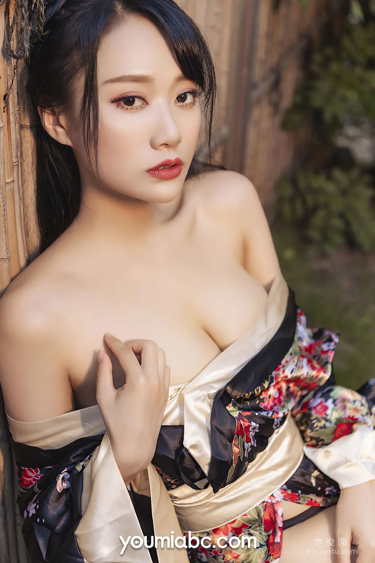[尤蜜YouMiabc] 何嘉颖 - 和风煦女15