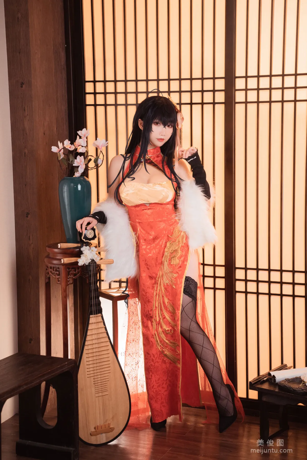 [COS] Mianbing Xianer - Taihou Qipao photo 8