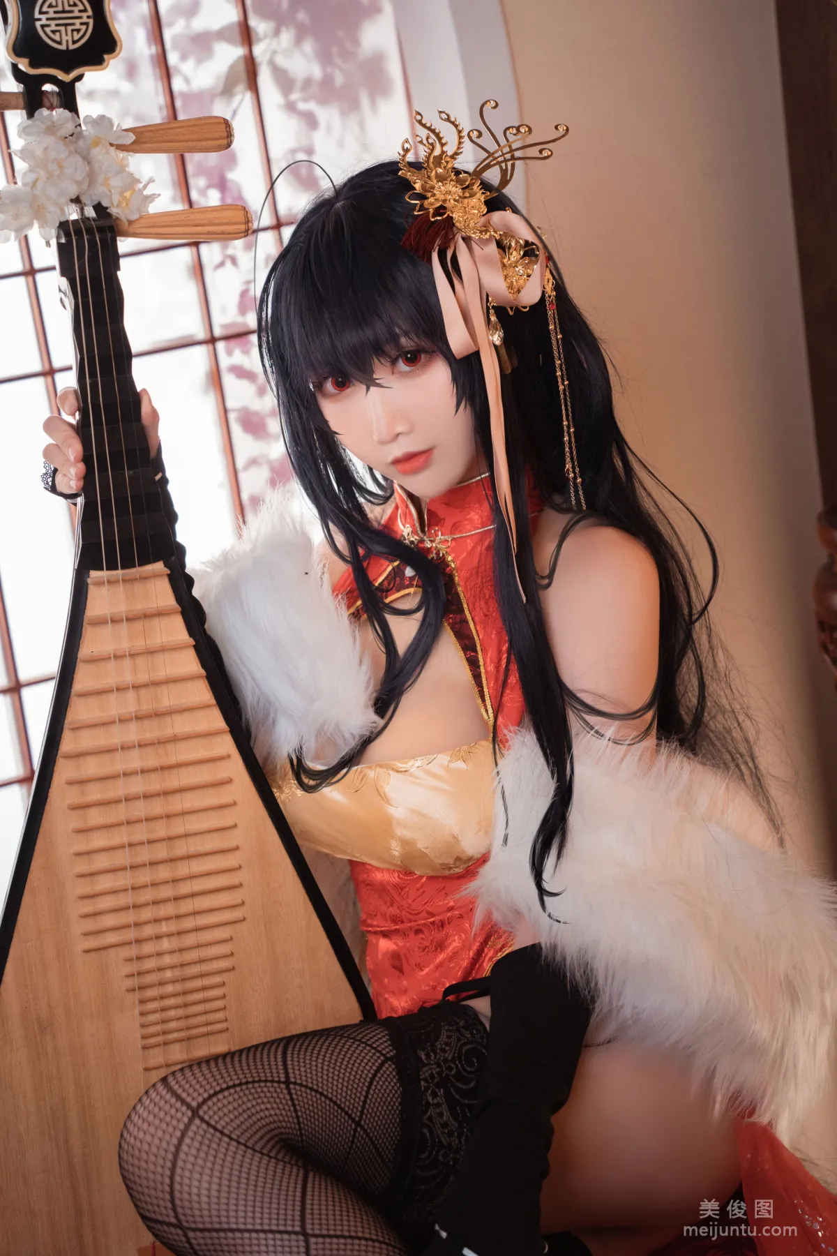 [COS] Mianbing Xianer - Taihou Qipao photo 5