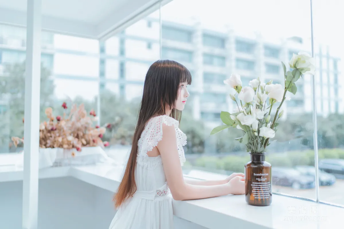 Ying Taomiao: Web Idols photo 2