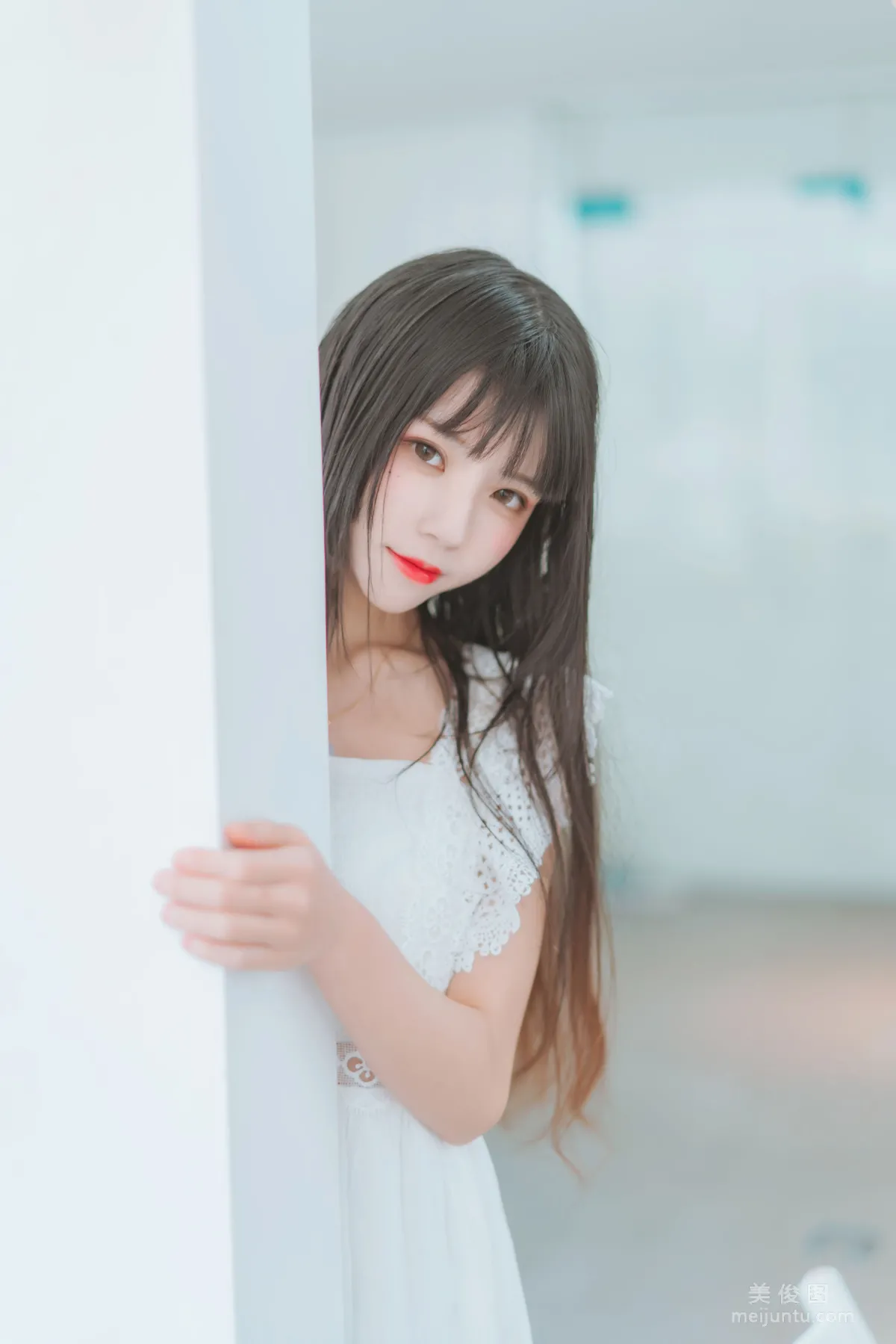 Ying Taomiao: Web Idols photo 8