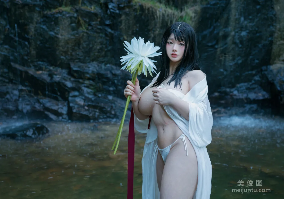 [COS Bonus] NinJA Azhaizhai - Shrine Maiden photo 2