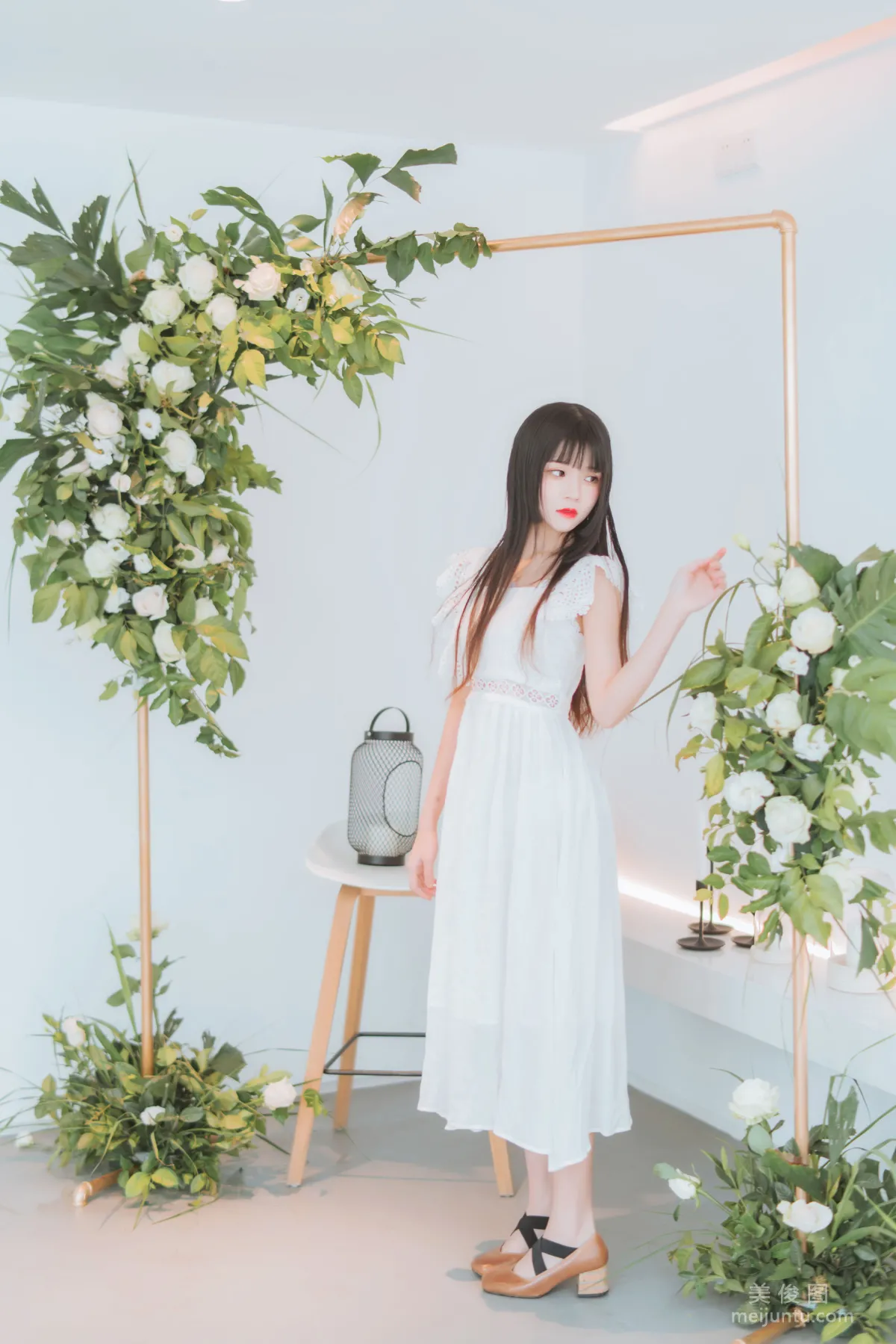 Ying Taomiao: Web Idols photo 9