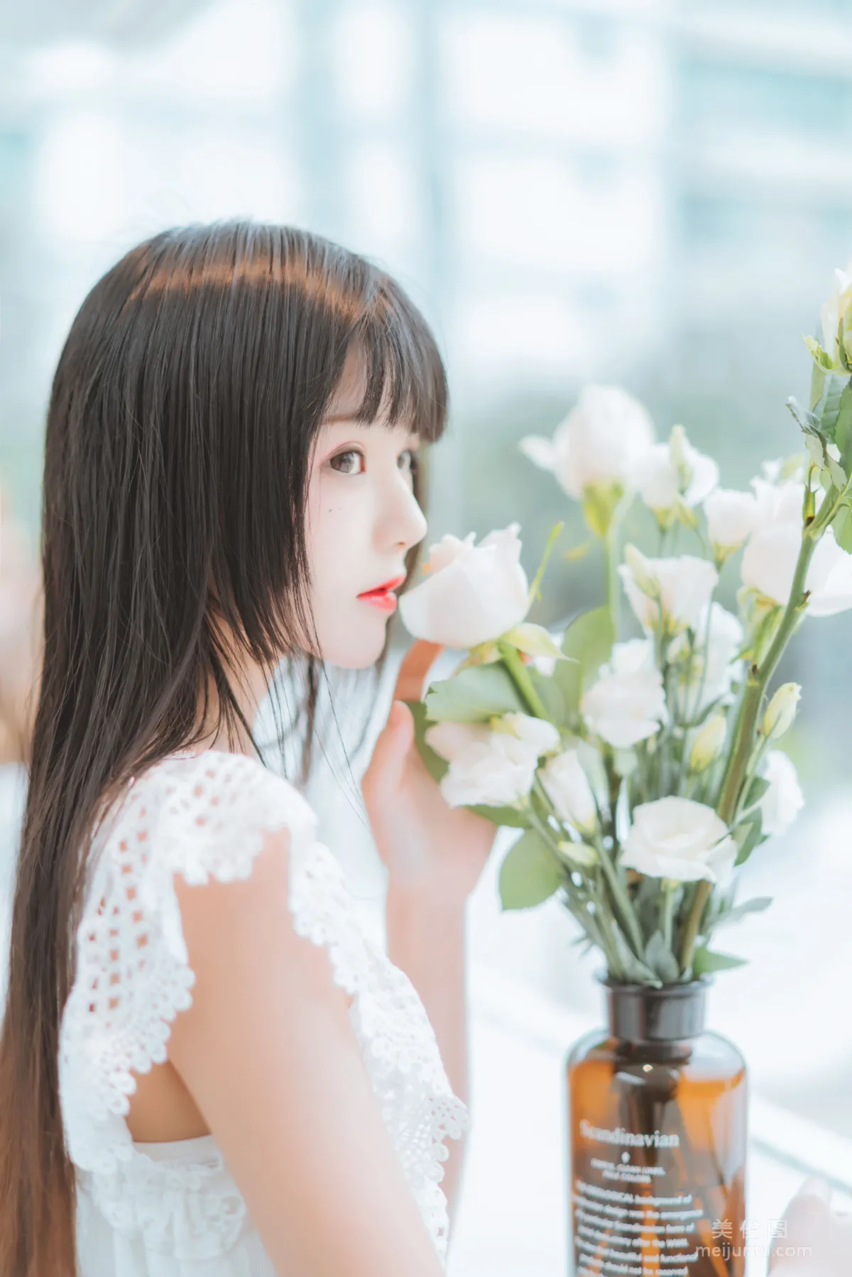 Ying Taomiao: Web Idols photo 4