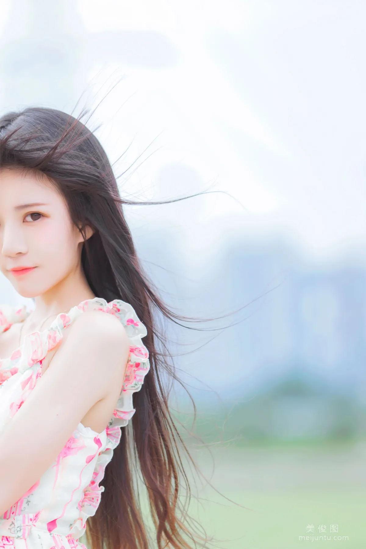 Ying Taomiao: Web Idols photo 9