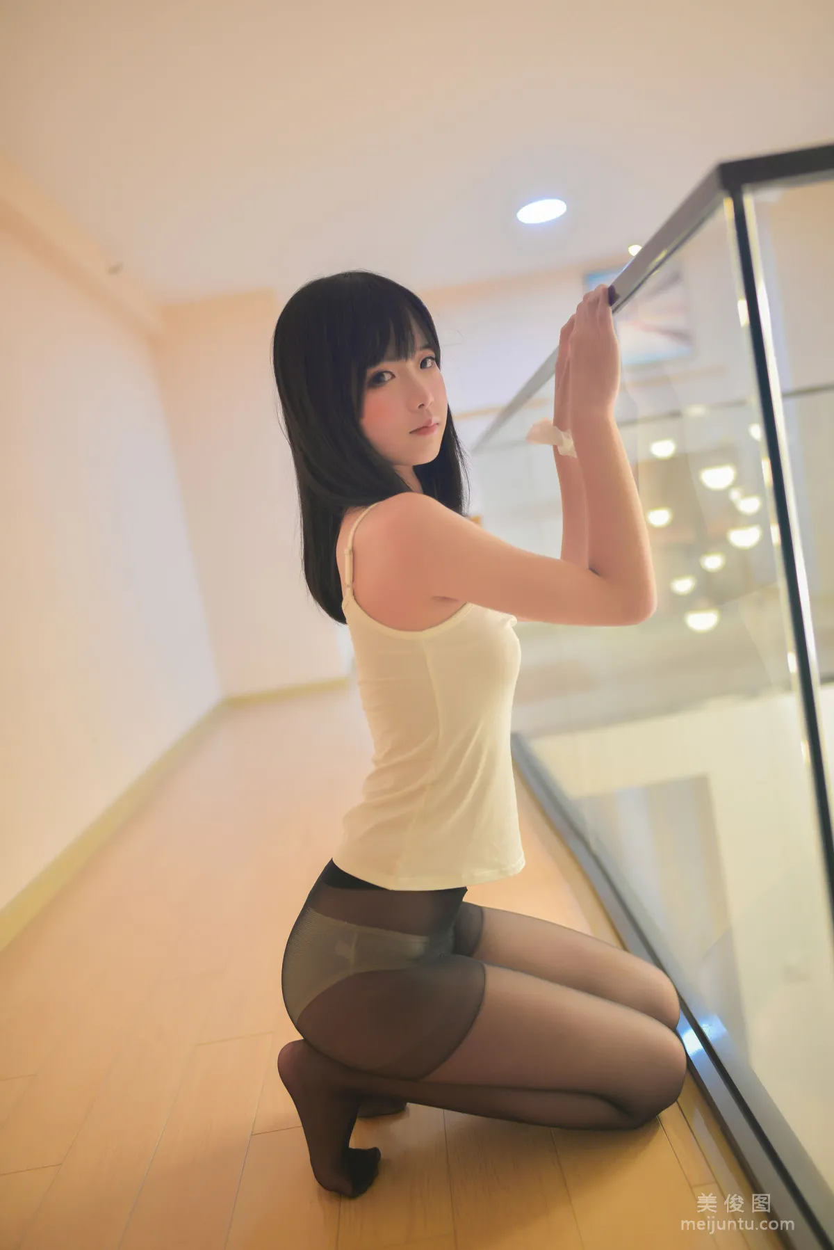 微博正妹像个傻依 -学妹黑丝17
