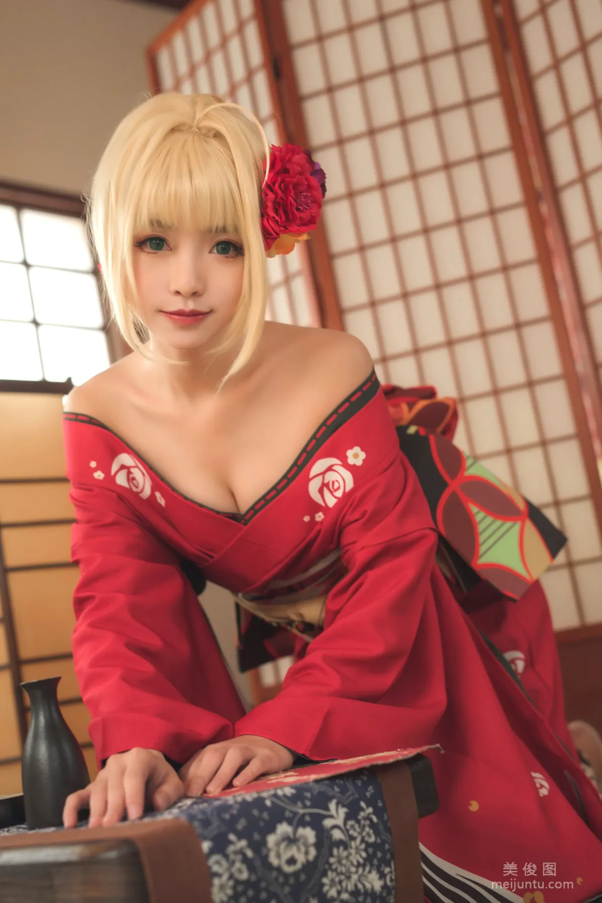 [Cosplay] Dada Juanjuan Xiaojuan - Behold Her Majesty the Queen photo 14