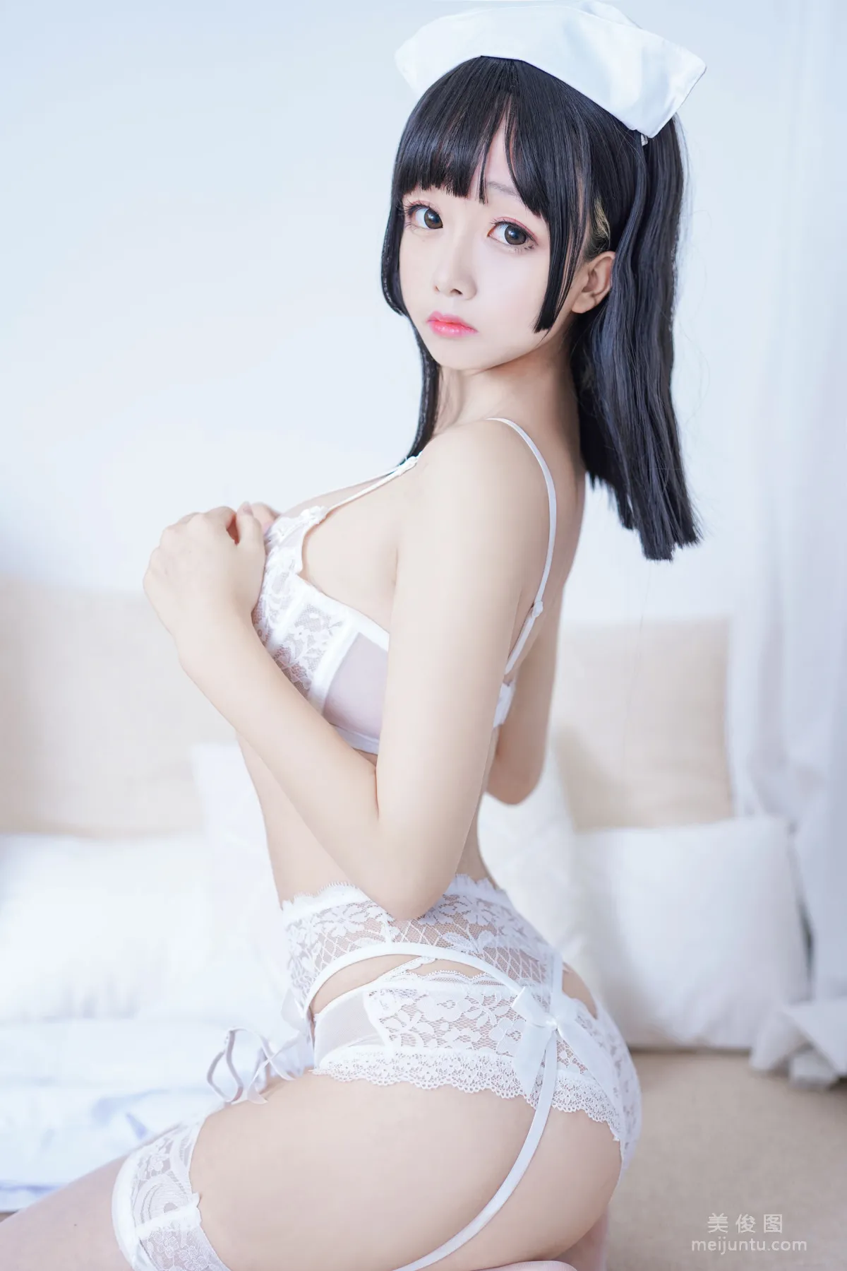 [COS福利] 日奈嬌 - 純白護士 42