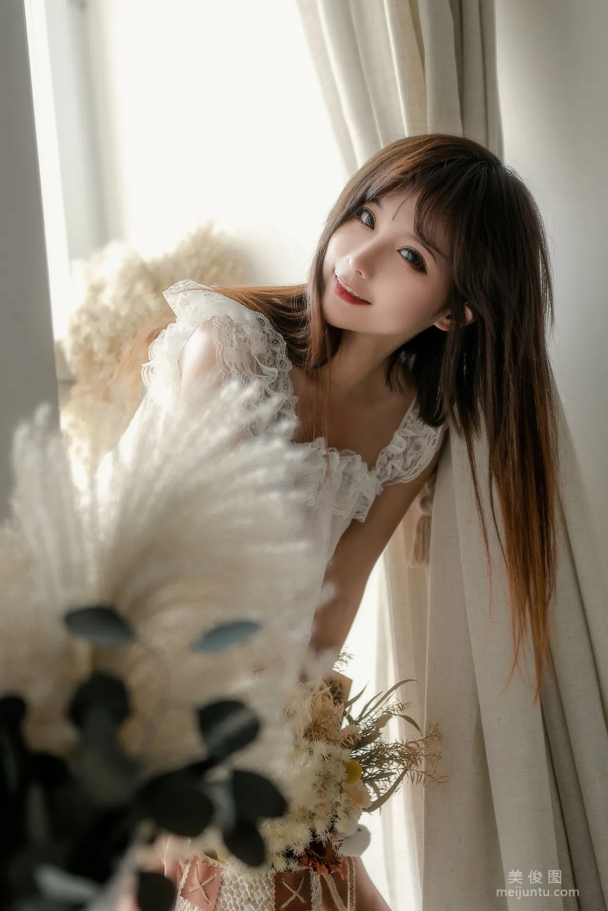 Chun Momo: Web Idols photo 10