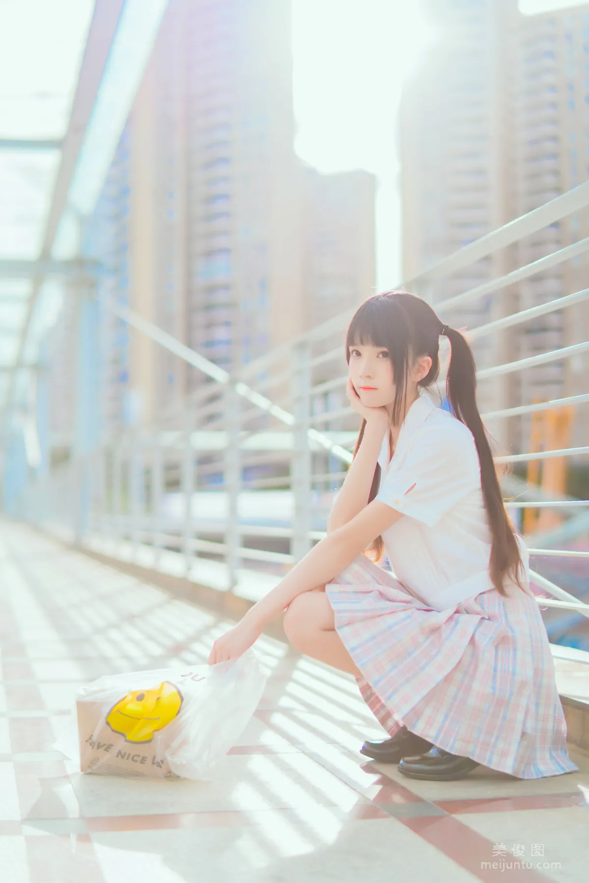 Ying Taomiao: Web Idols photo 11