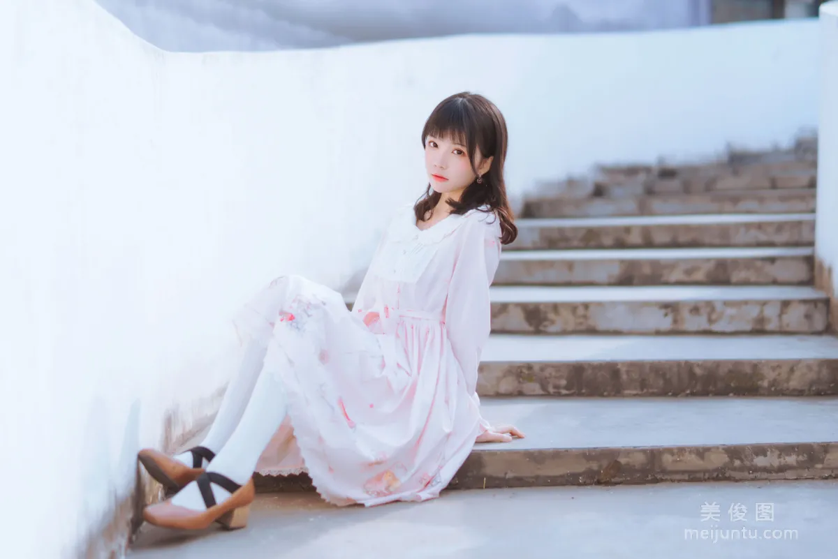 Ying Taomiao: Web Idols photo 9