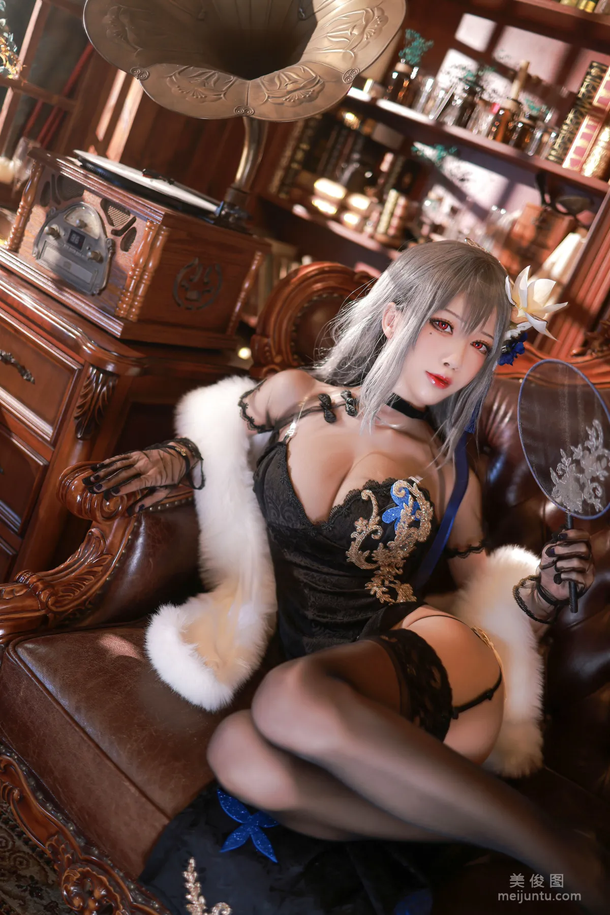 Shui Miao: Web Idols photo 2