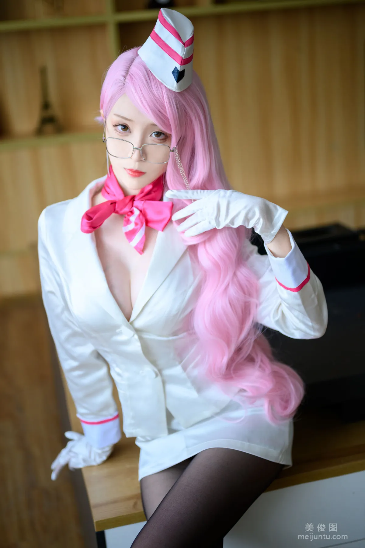 Qingqingzi Js: Web Idols photo 3