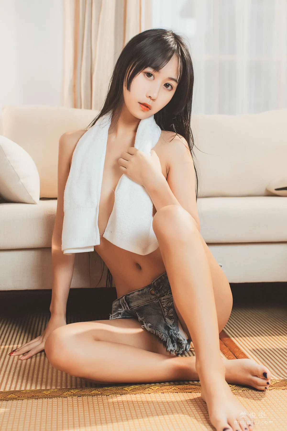 [COS福利] 萌芽儿o0 - 少女午后28