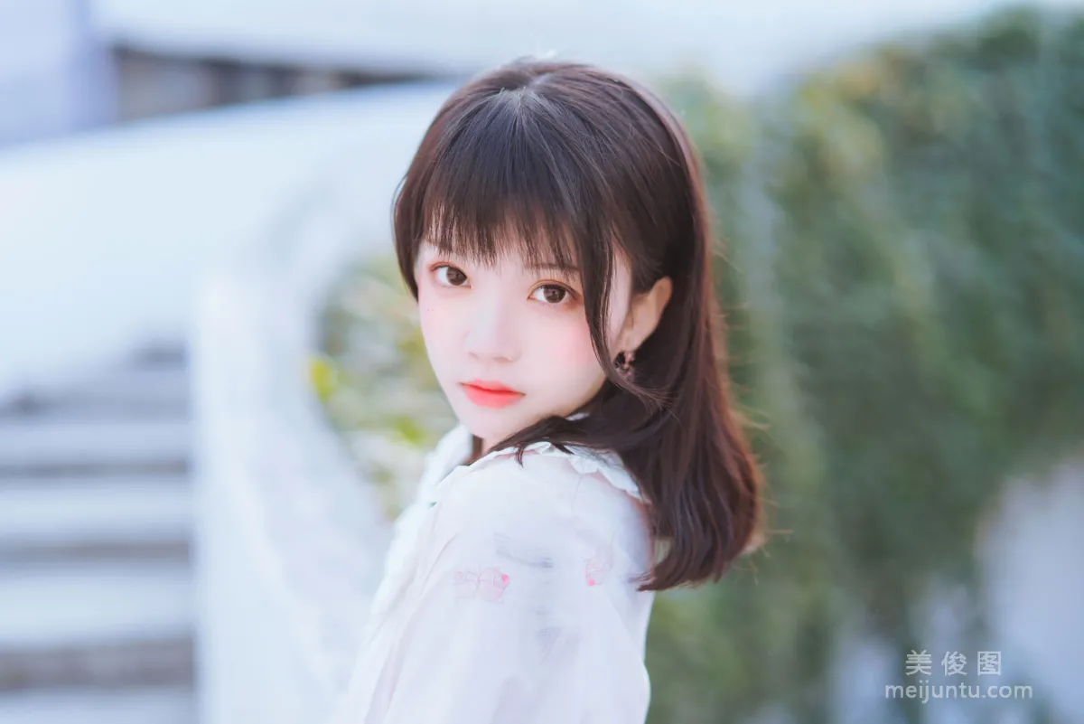 Ying Taomiao: Web Idols photo 11